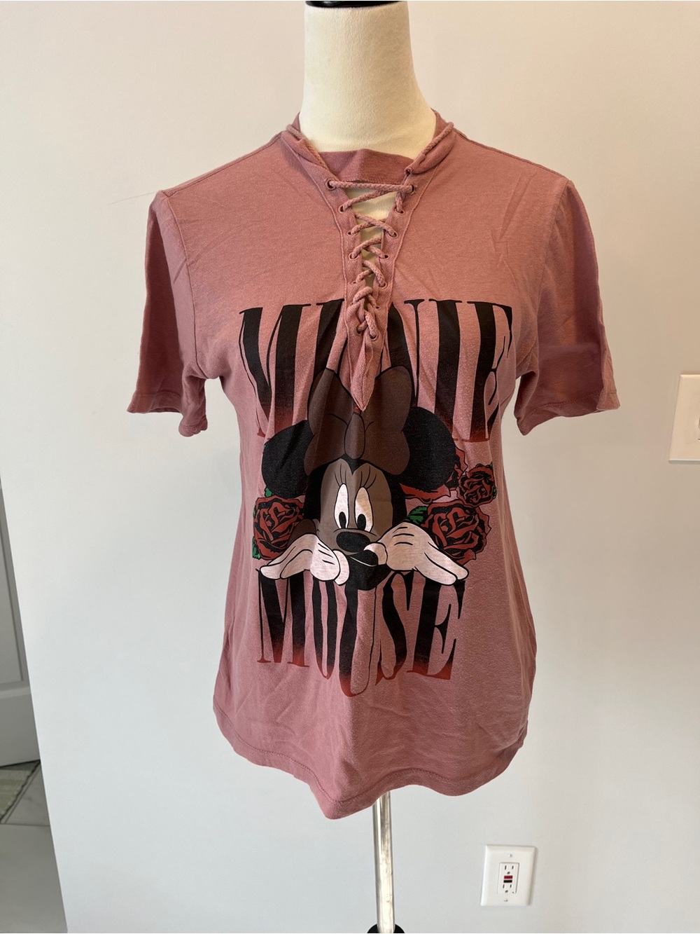 Minnie Mouse graphic tee